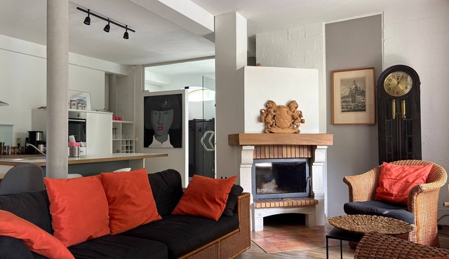 Apartment 'Weltenbummler' with Mountain View, Private Terrace and Wi-Fi