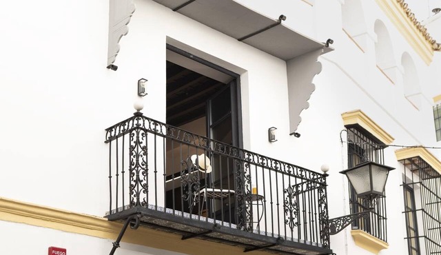 Apartment with balcony for 2 couples with 2 separate bedrooms and bathrooms
