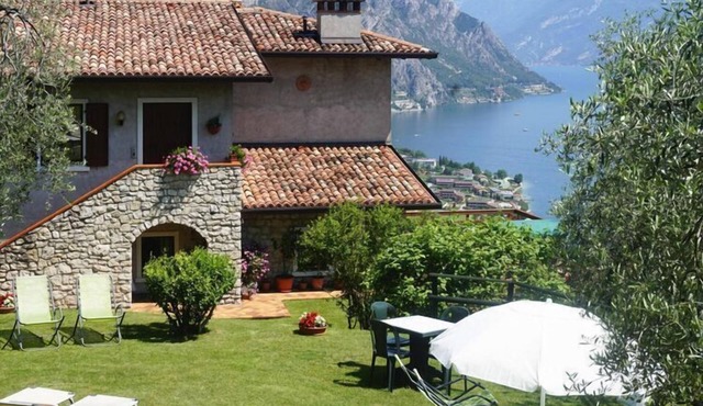 Apartments Casa Tamas, Limone