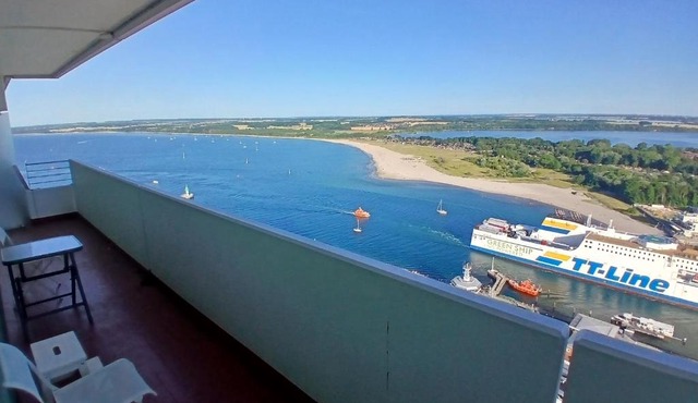 App am Meer bis 2 Personen32.Etage