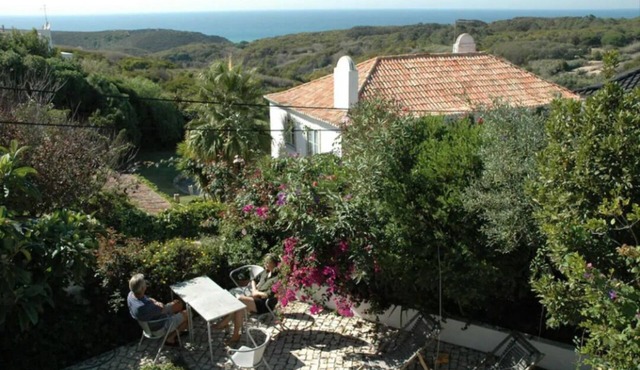 Architect house in Almocageme/Colares above the Adraga beach