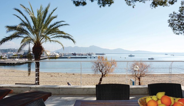 Awesome apartment in Port de Pollença with WiFi