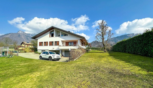 Awesome apartment in Sovramonte with WiFi