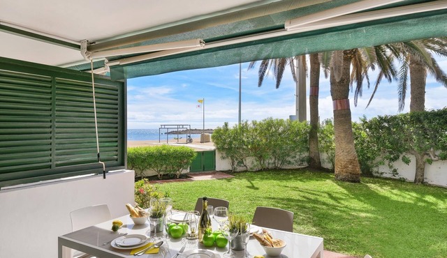 Beachfront Las Burras MRA 02 by VillaGranCanaria