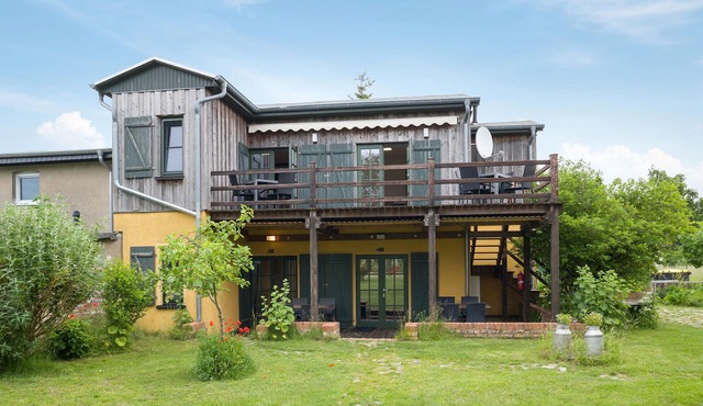 Beach front apartment in Am Salzhaff with WiFi