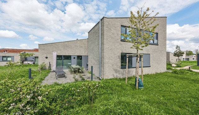 Beach front home in Lembruch/Dümmer See with sauna