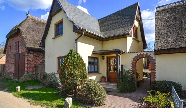 Beach front home in Mariendorf with WiFi