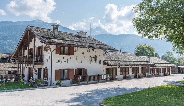 Beautiful 'Adamello 11' Mountain Apartment with Wi-Fi