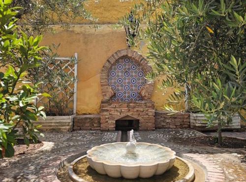 Beautiful Alamedas, casa rural con jardín y alberca para familias y grupos