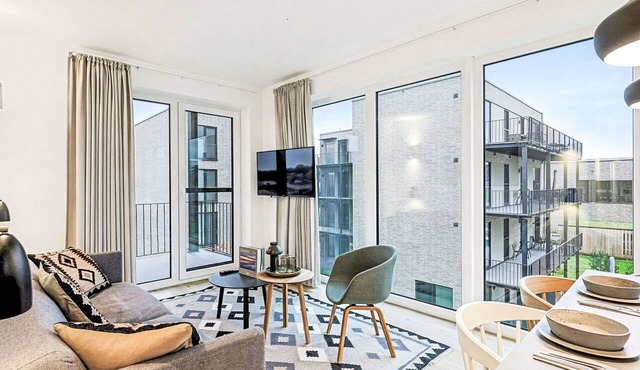 Beautiful apartment for 6 people with WIFI, hot tub, pool, TV, balcony and pets allowed