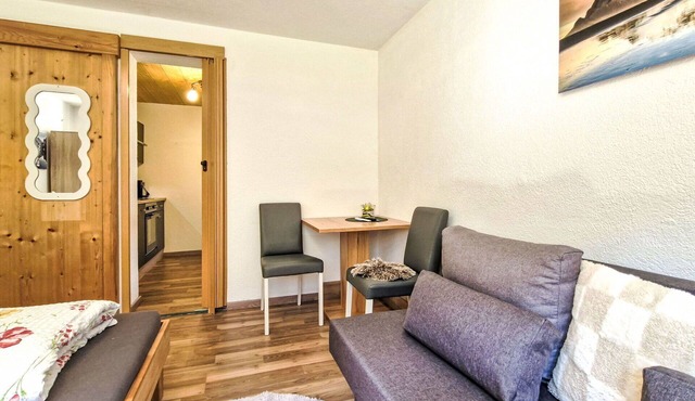 Beautiful apartment for 3 people with WIFI, TV and pets allowed