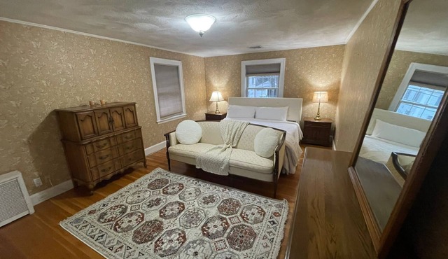 Beautiful Spacious 4BRM House!