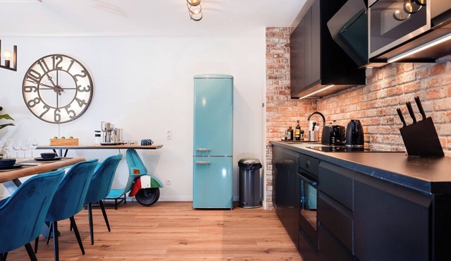 Bee Apartments Design, NESPRESSO, Kitchen,Parking,PS5