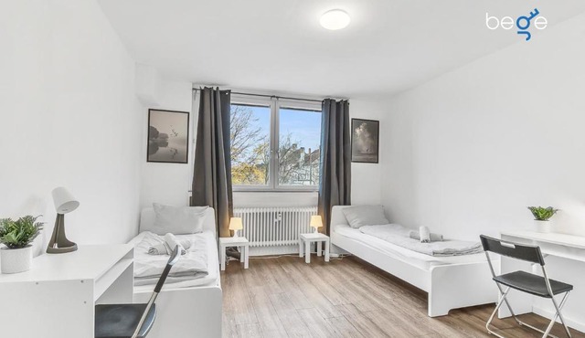 BEGE APARTMENTS Work Comfort