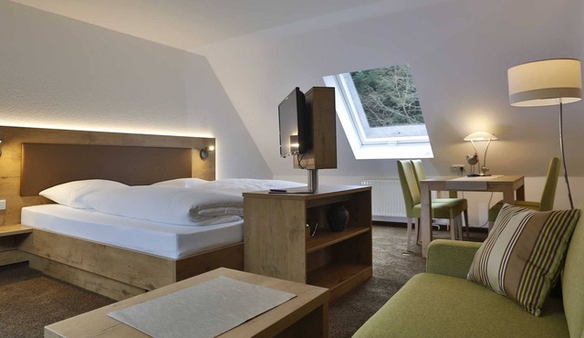 Berggasthof Linde - double room with WC and shower / bath incl. breakfast