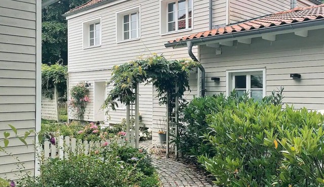 Brocante-Style Cottage near Hamburg