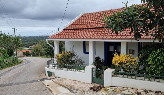 Casa da Ti Alzira - a refuge at the foot of the mountain with a touch of tradition