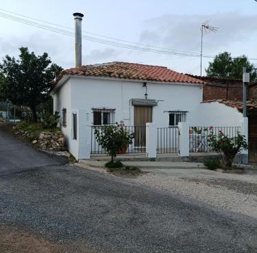 Casa El Cerrito, con fantástico patio con barbacoa y vistas a la montaña