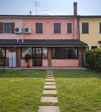 Casa Lilla - House with garden near Venice