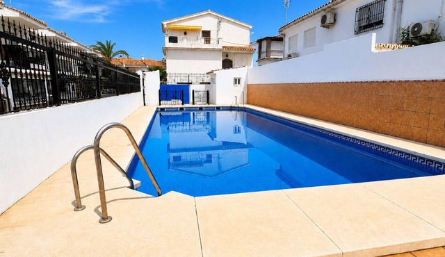 Casa Sol de Algarrobo - Beach and Swimming Pool just a few steps away