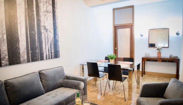 ★Central & Spacious Apartment★Family, Friends & Couples 3BD