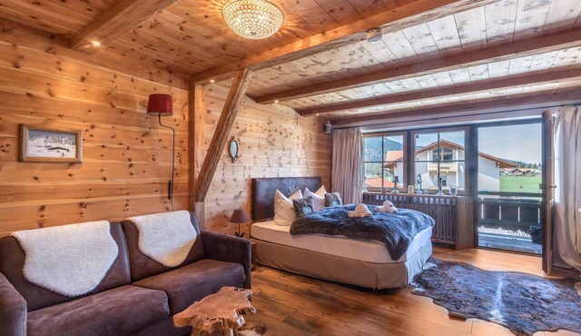 Chalet "Alpine Time-Out in Swiss Pine Wood" with Mountain View in Inzell near Ruhpolding
