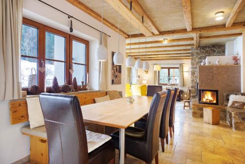 Chalet Fluh