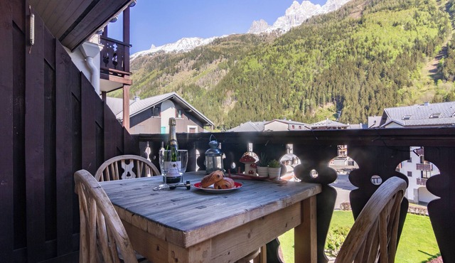 Cham Sud La Mondeuse Cosy Duplex Mountain style for 4, Chamonix, France