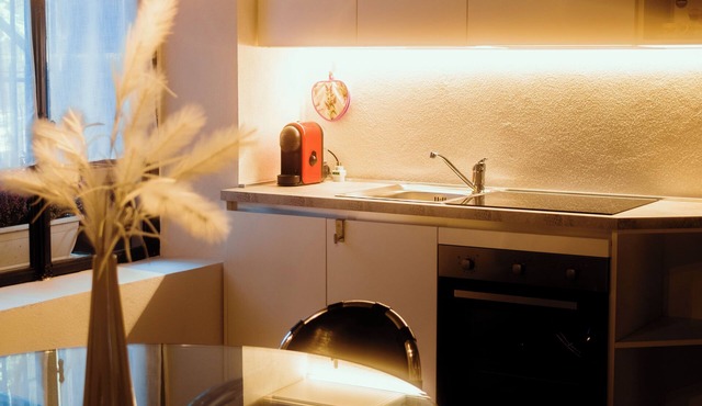 Charming apartment within walking distance of the Alpini Bridge and the center