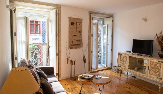 Charming apartment with balcony in the heart of Porto