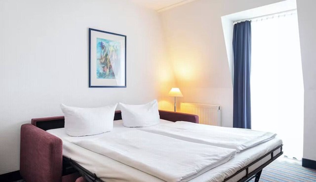 Chic Retreat | Near Rudolf-Harbig-Stadium and Elbe River