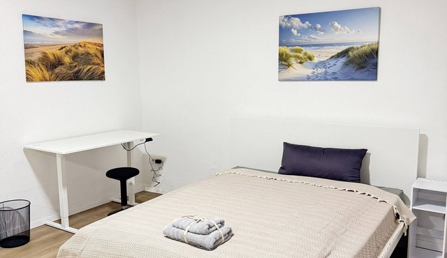 City apartment - central with beautiful terrace