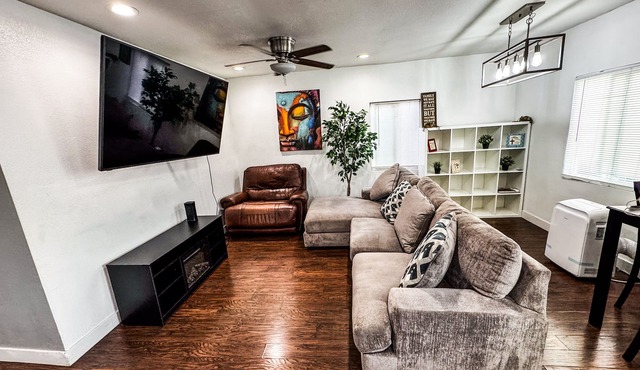 Comfortable Cozy Compton Gem in Compton