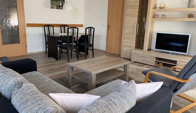 Comfortable large vacation apartment near Dresden (85sqm) free WLAN -Am Schwedenstein