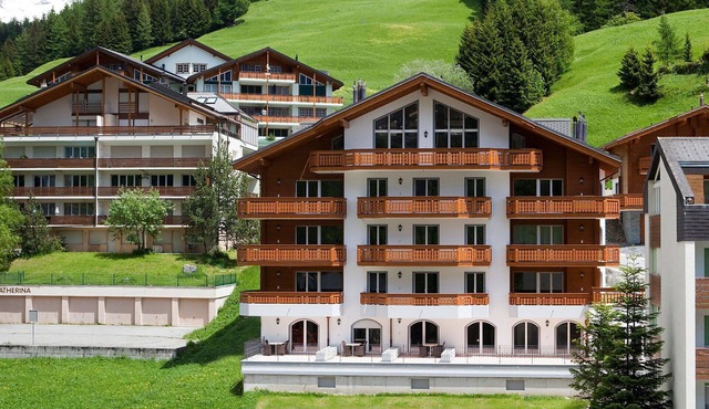 Cosy apartment for 2 guests with WIFI, hot tub, TV, terrace and parking