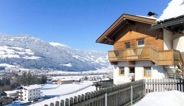 Cosy apartment for 3 guests with WIFI, TV and balcony