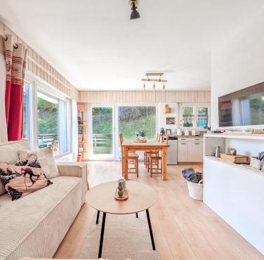 Cosy Centered with Garden and View in Veysonnaz