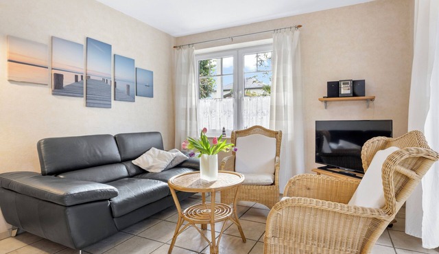 Cosy holiday apartment with terrace and garden