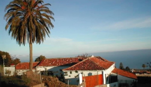 country holiday home - Valle de GuerraLuxury Apartment block