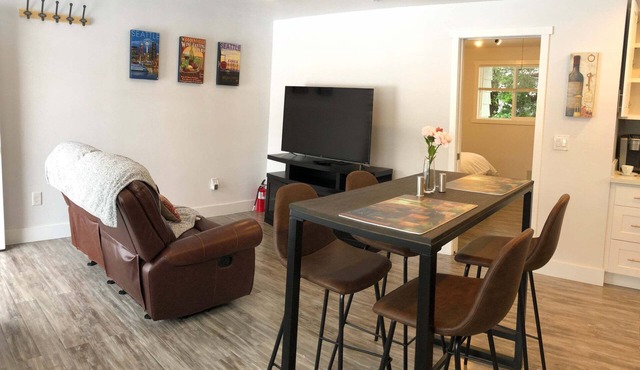 Cozy 1bd Duplex Unit - Downtown Bothell and UW Bothell in Bothell