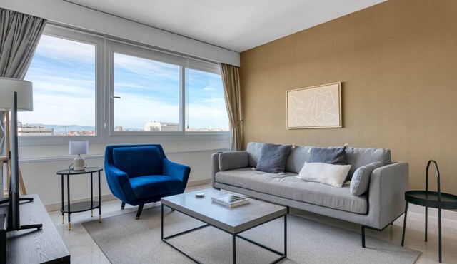 Cozy Argüelles 1bd, near Madrid Rio w/amazing views, by Blueground