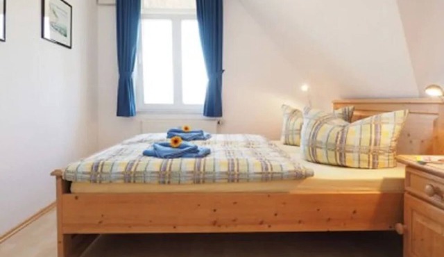 Cozy country house on the lagoon with balcony, garden. - The country house on the lagoon