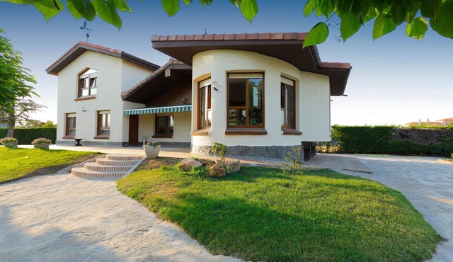 Cozy House on a Private Estate