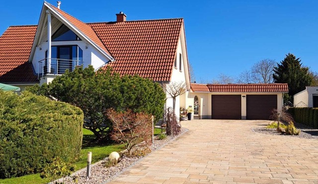 Cozy vacation apartment on the outskirts of Wismar with terrace, car/bicycle parking space