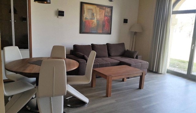 Cozy vacation apartment Die Remise Kolibri RE-05 in a rural location on Usedom