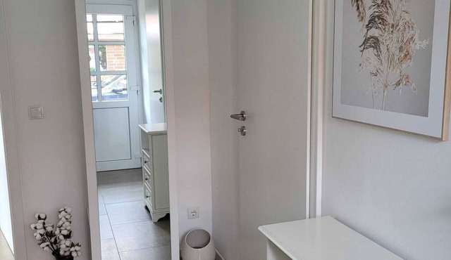 Cozy vacation home right on the lake near Winterswijk