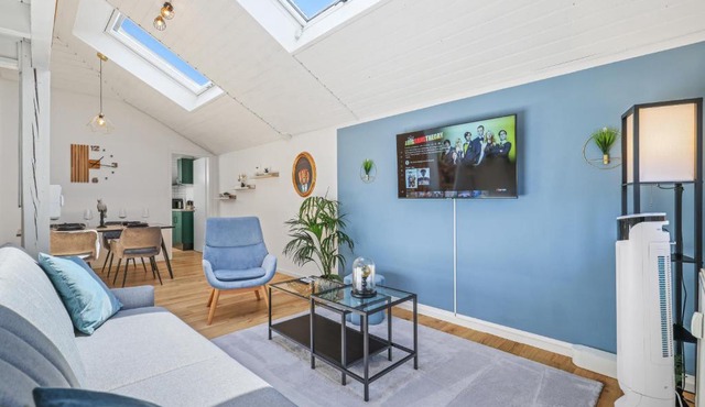 Cruwzo I Maisonette - Netflix - Parking - near Audi