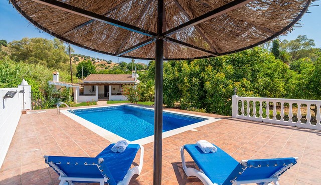 Cubo's Charming House Las Millanas/Private pool/Air conditioning/Free Wi-Fi