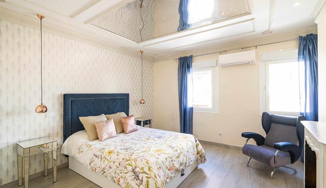 Cuidadosamente decorado apartamento junto al metro