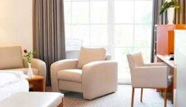 Deluxe Double Room for Single Use - Hotel Teutoburger Wald GmbH